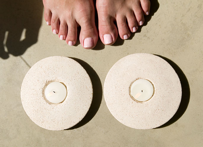 Erholung f&uuml;r Schwerstarbeiter: Pedik&uuml;re und Fu&szlig;massagen im Rosenpark Studio pflegen, entspannen und sind ein Wohlf&uuml;hlprogramm f&uuml;r den ganzen K&ouml;rper.