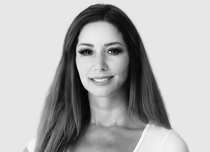 Rebecca Rosenschon - Head of Marketing / PR / Social Media Rebecca Rosenschon - Head of Marketing / PR / Social Media