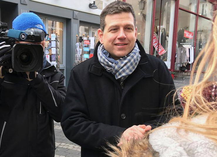 Dr. Gerhard Sattler &auml;u&szlig;ert sich in einem TV-Beitrag des hr-Fernsehen zum Thema &bdquo;Bin ich sch&ouml;n?&ldquo;